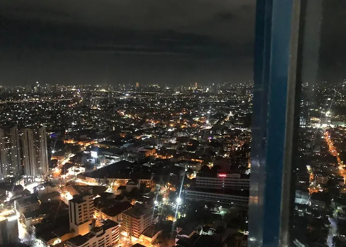 Corner 1bedroom With Unparalleled Views #5235 * Manila